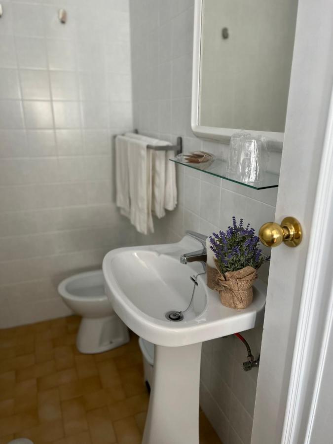Hotel Argibay Эль-Грове Экстерьер фото
