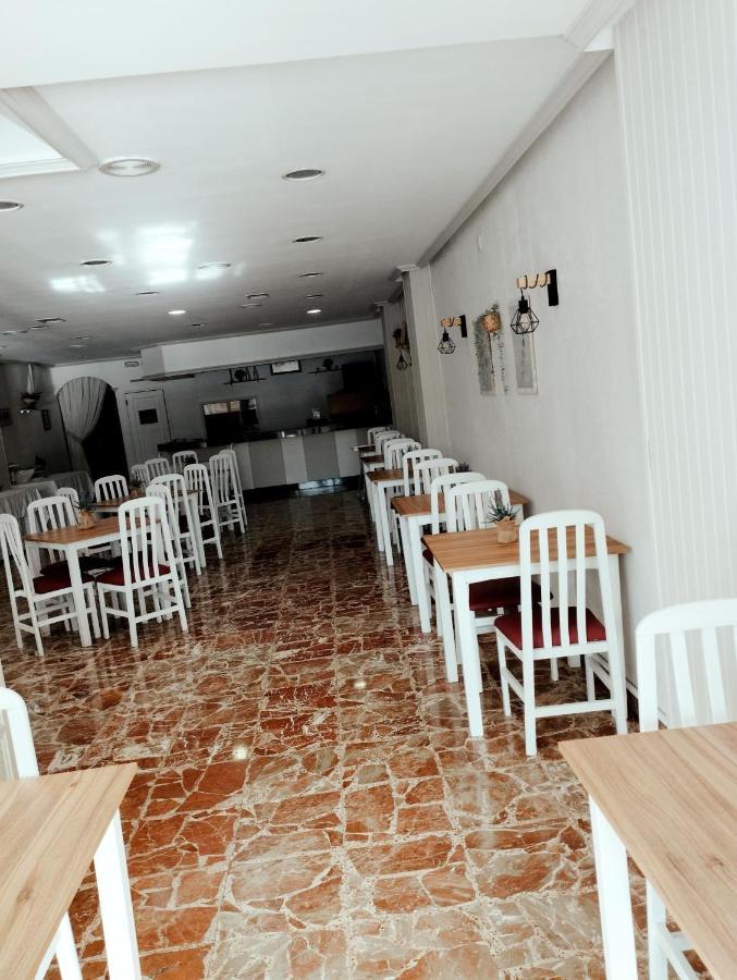 Hotel Argibay Эль-Грове Экстерьер фото
